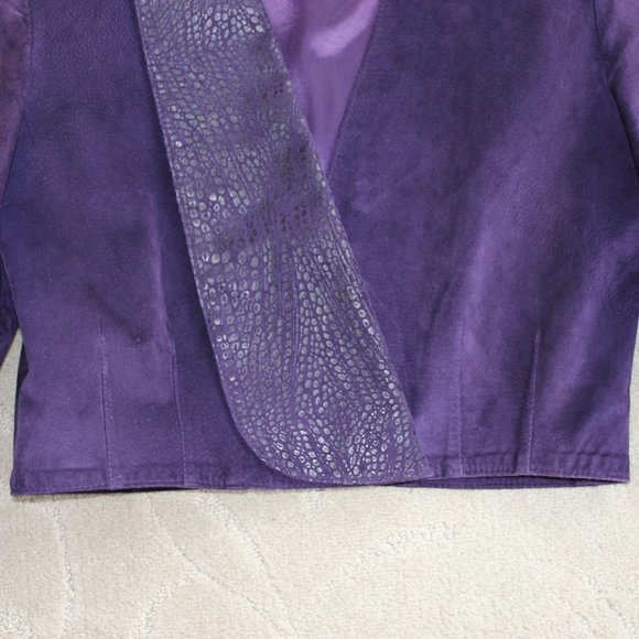 Danier Suede Crop Jacket - Picture 6 of 13